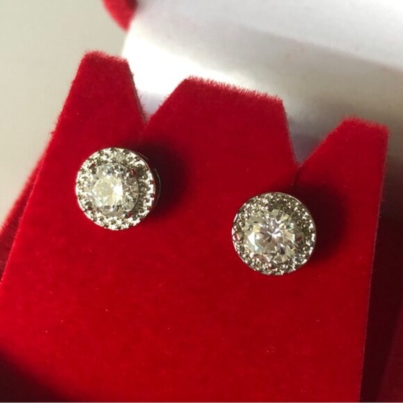 Studs Earrings W Cubic Zirconia Stone Silver Color New in Box - Picture 10 of 11